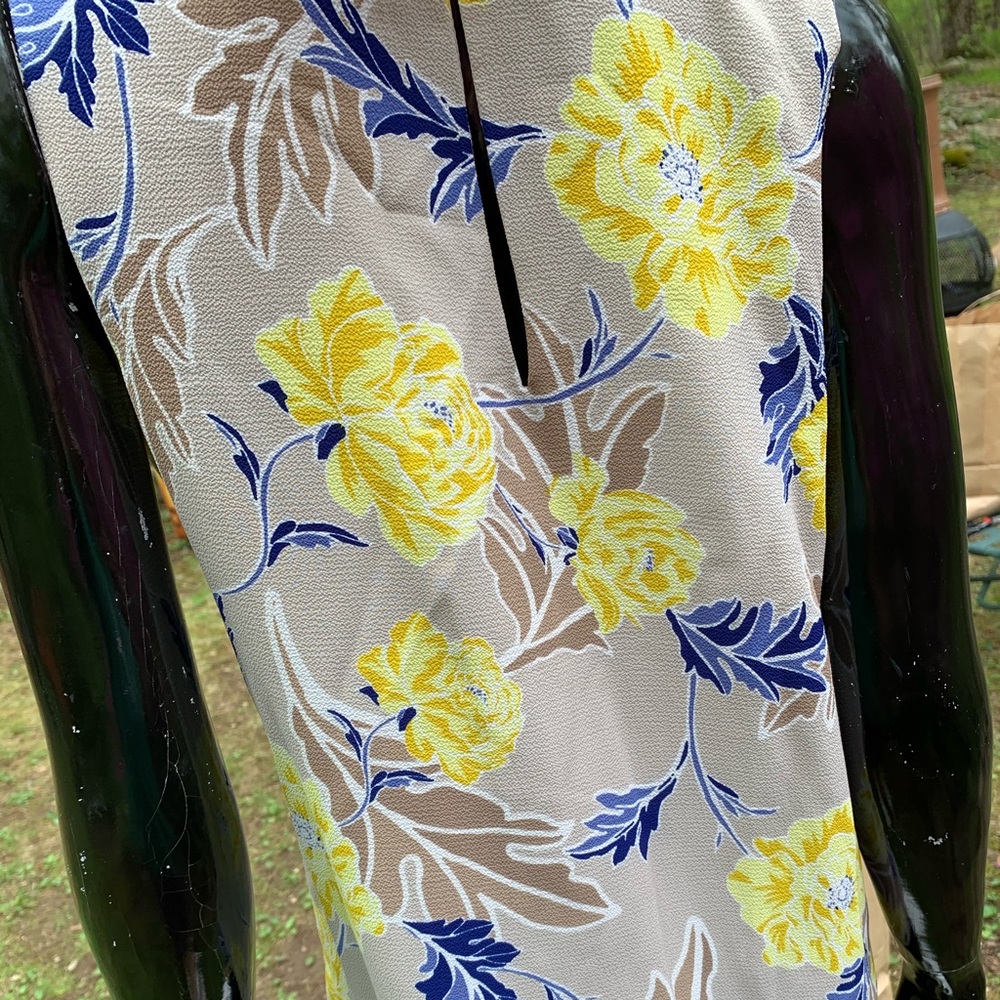 Blouse Size S - Picture 3 of 4